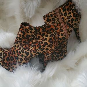 Leopard Print Ankel Booties